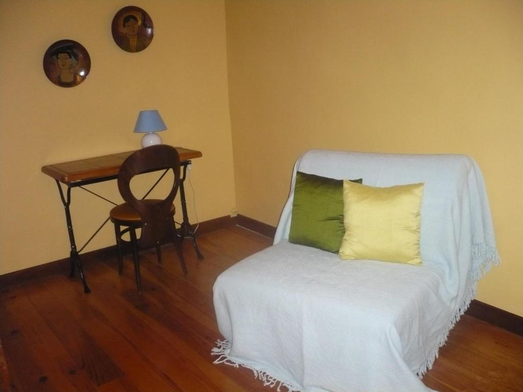 Les Convertigues Montjoire Room photo